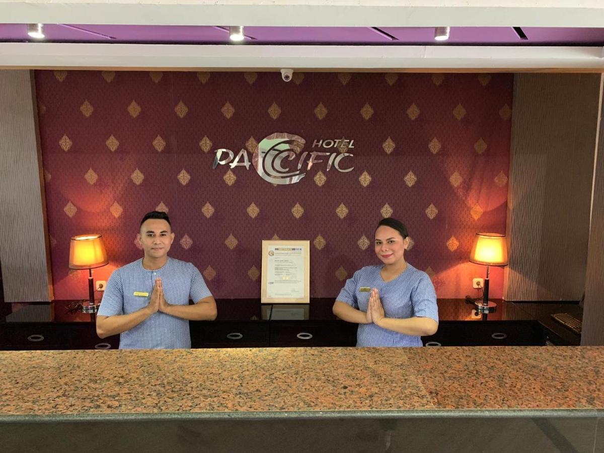 Pacific Hotel アンボン エクステリア 写真